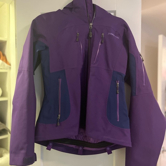 Patagonia h2no Ski jacket shell, size small, barely worn - Picture 2 of 5